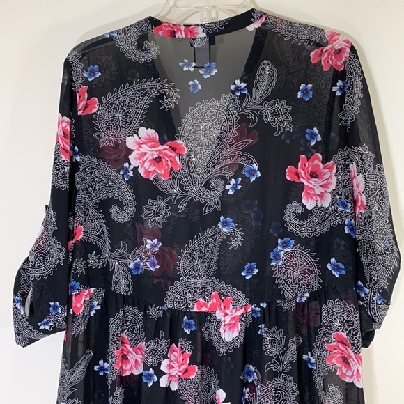 Torrid 00 (US 10) Paisley Print Chiffon Button Front Top. - Picture 9 of 10